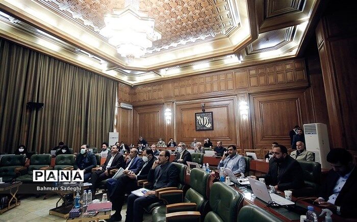 دختر عضو شورای شهر تهران استعفا داد