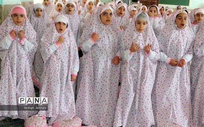 برگزاری جشن تکلیف یک میلیون و 300 هزار دانش‌آموز در سال تحصیلی جاری