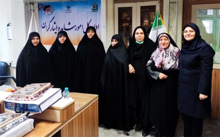 تجلیل و تقدیر از زنان شاغل در اداره کل امور شاهد و ایثارگران وزارت آموزش و پرورش