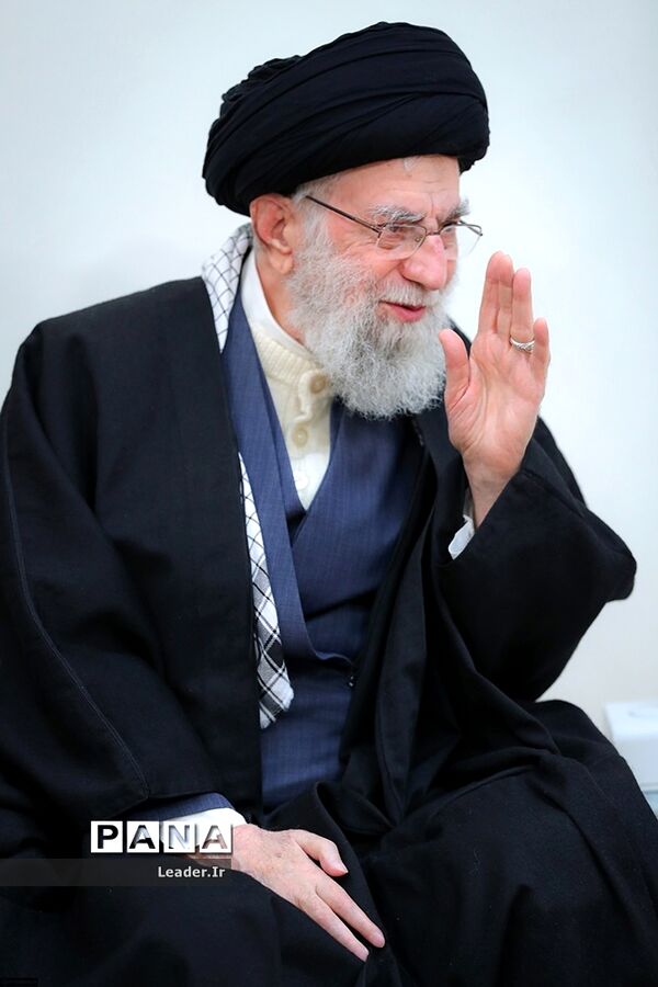 دیدار جمعی از مسئولان سازمان تبلیغات اسلامی با رهبر انقلاب