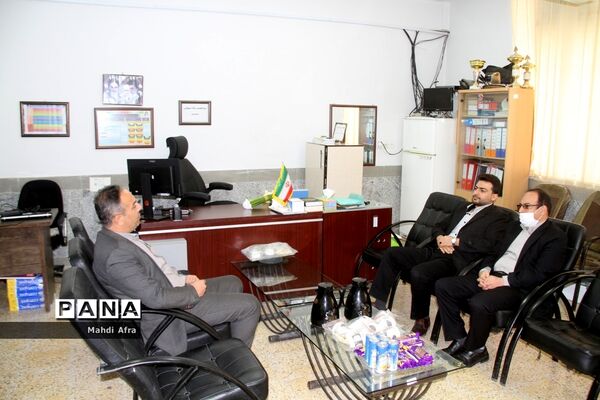 بازدید وزارتی از هنرستان‌های شهرستان بهبهان