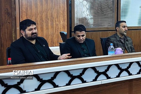 نشست شورای راهبردی اداره‌کل آموزش و پرورش شهرستان‌های استان تهران