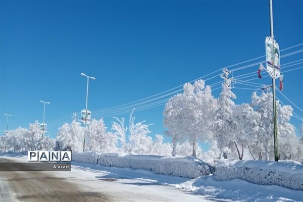 نقاشی زیبای طبیعت با بارش برف در شهرستان بن