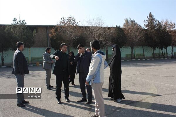 بازدید معاون تربیت‌بدنی اداره‌کل شهرستان‌های استان تهران، از پروژه احداث سالن ورزشی مدرسه شهید پورصابری جوادآباد