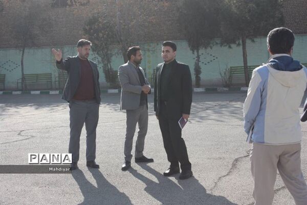 بازدید معاون تربیت‌بدنی اداره‌کل شهرستان‌های استان تهران، از پروژه احداث سالن ورزشی مدرسه شهید پورصابری جوادآباد