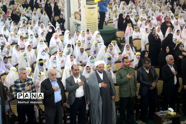 جشن تکلیف ۲هزار دانش‌آموز دختر بوشهری