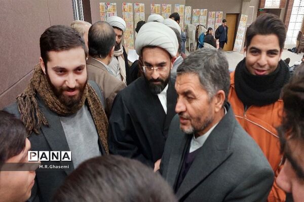 نخستین روز کاردوی آموزشی نمایشگاه مدرسه انقلاب در قم