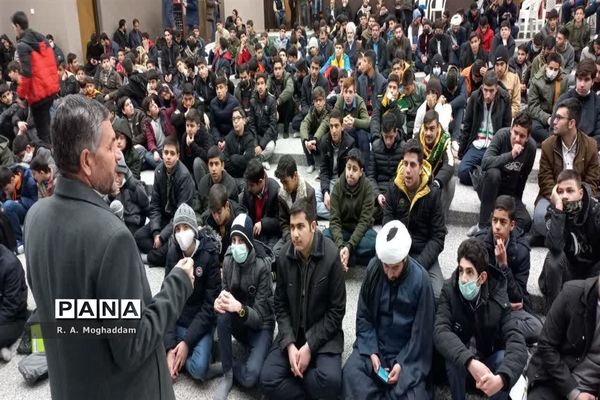 نخستین روز کاردوی آموزشی نمایشگاه مدرسه انقلاب در قم