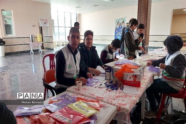 نخستین روز کاردوی آموزشی نمایشگاه مدرسه انقلاب در قم