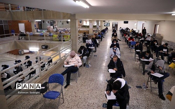 آزمون داوطلبان ریاضی و انسانی آغاز شد