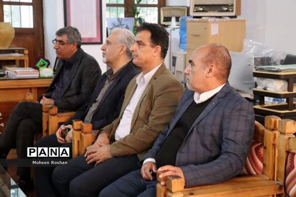 بازدیدمعاون آموزش ابتدایی وزارت آموزش پرورش از مدرسه ماندگار سعادت بوشهر