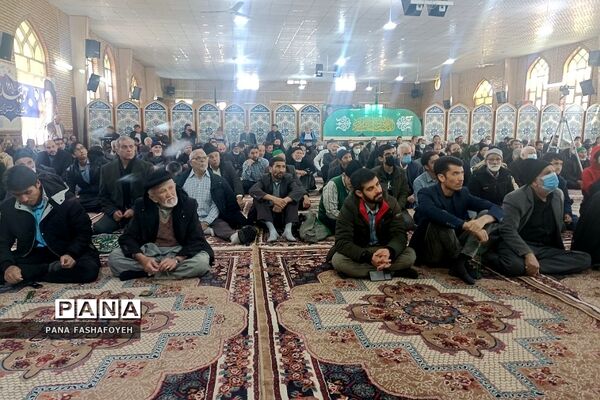 نماز جمعه فشافویه با حضور دانش‌آموزان