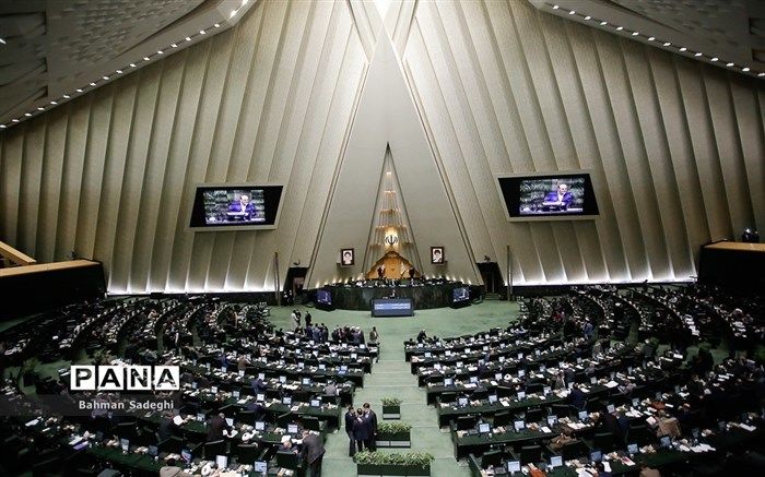 حضور وزرای کشور، گردشگری و ورزش در کمیسیون‌های مجلس