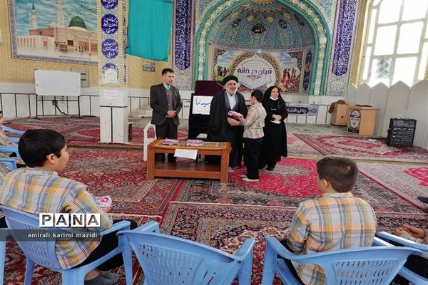 برگزاری اجلاسیه نماز ‌دبستان‌ پسرانه غنچه‌های ولایت ناحیه 3  شیراز