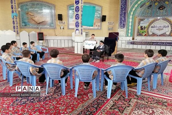 برگزاری اجلاسیه نماز ‌دبستان‌ پسرانه غنچه‌های ولایت ناحیه 3  شیراز