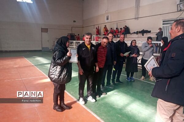 کارگاه عملی دانش‌افزایی فوتسال در آموزش و پرورش رودهن ویژه دبیران تربیت‌بدنی