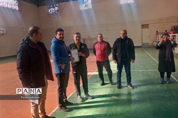 کارگاه عملی دانش‌افزایی فوتسال در آموزش و پرورش رودهن ویژه دبیران تربیت‌بدنی