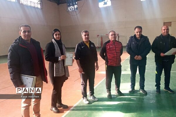 کارگاه عملی دانش‌افزایی فوتسال در آموزش و پرورش رودهن ویژه دبیران تربیت‌بدنی
