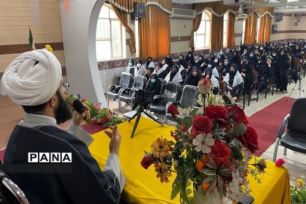 برگزاری نشست آزاد اندیشی ویژه جهاد تبیین در دبیرستان تمام تشکیلاتی رضوان