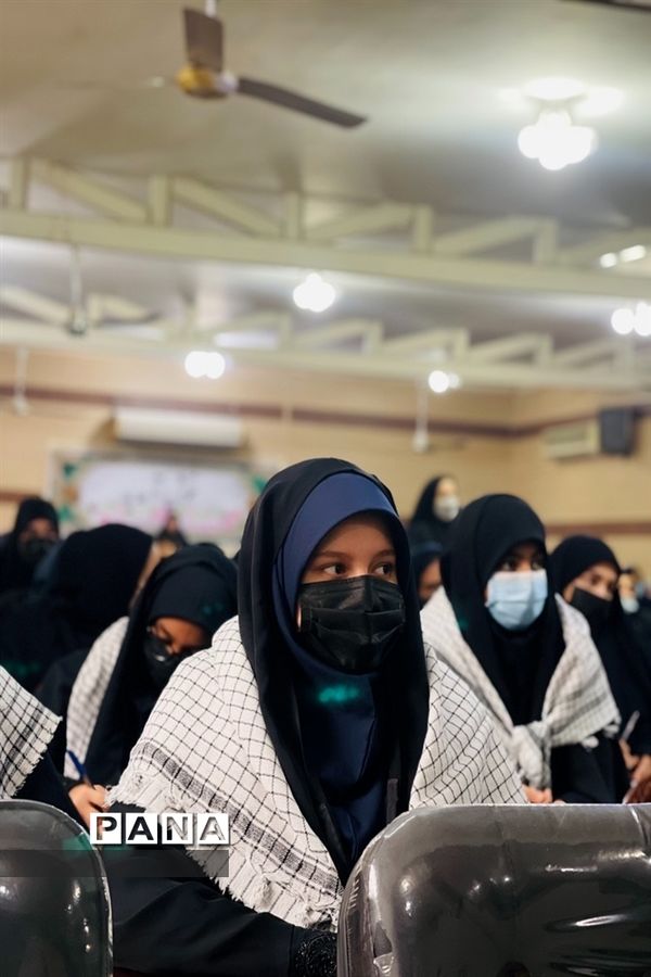 برگزاری نشست آزاد اندیشی ویژه جهاد تبیین در دبیرستان تمام تشکیلاتی رضوان