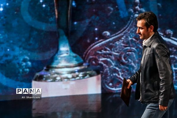 افتتاحیه چهل و یکمین جشنواره بین‌المللی تئاتر فجر