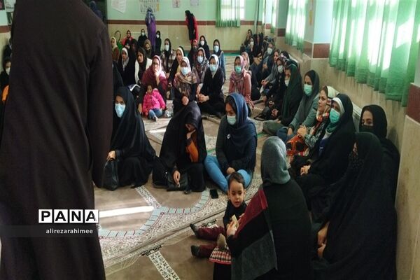 برگزاری کارگاه آموزشی تربیت فرزند ویژه مادران در فیروزکوه