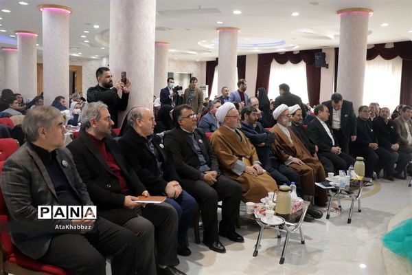 آیین اختتامیه جشنواره عهد دانش‌آموزان دبستانی با حاج قاسم در تبریز