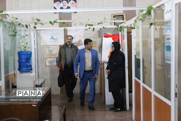 بازدید مدیر امور مالی سازمان دانش‌آموزی کشور از بوشهر