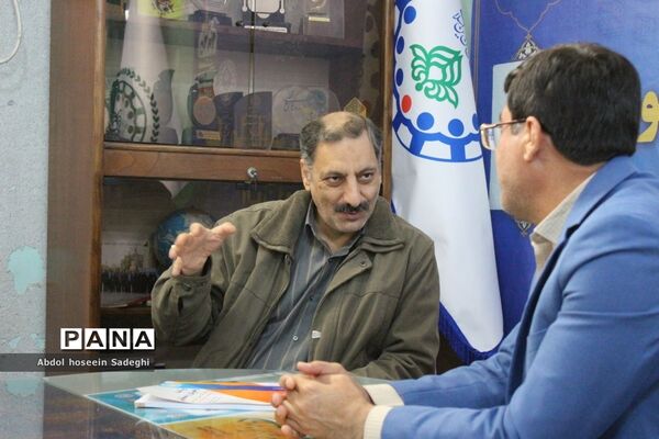 بازدید مدیر امور مالی سازمان دانش‌آموزی کشور از بوشهر