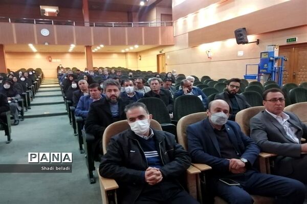 برگزاری جلسه جهاد تبیین در آموزش و پرورش ناحیه یک شیراز