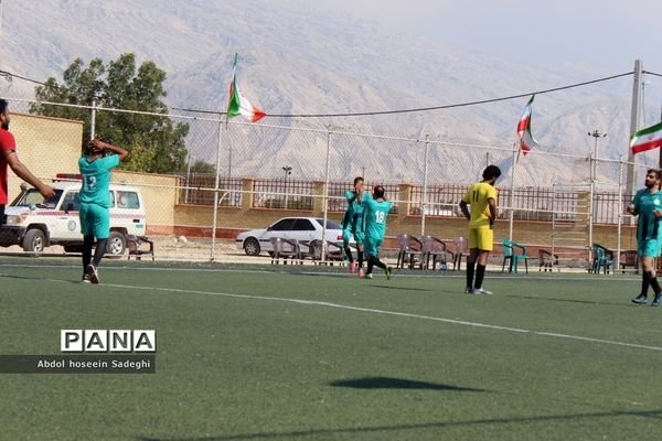 اولین دوره مسابقات مینی فوتبال ( جام پرچم) در استان بوشهر