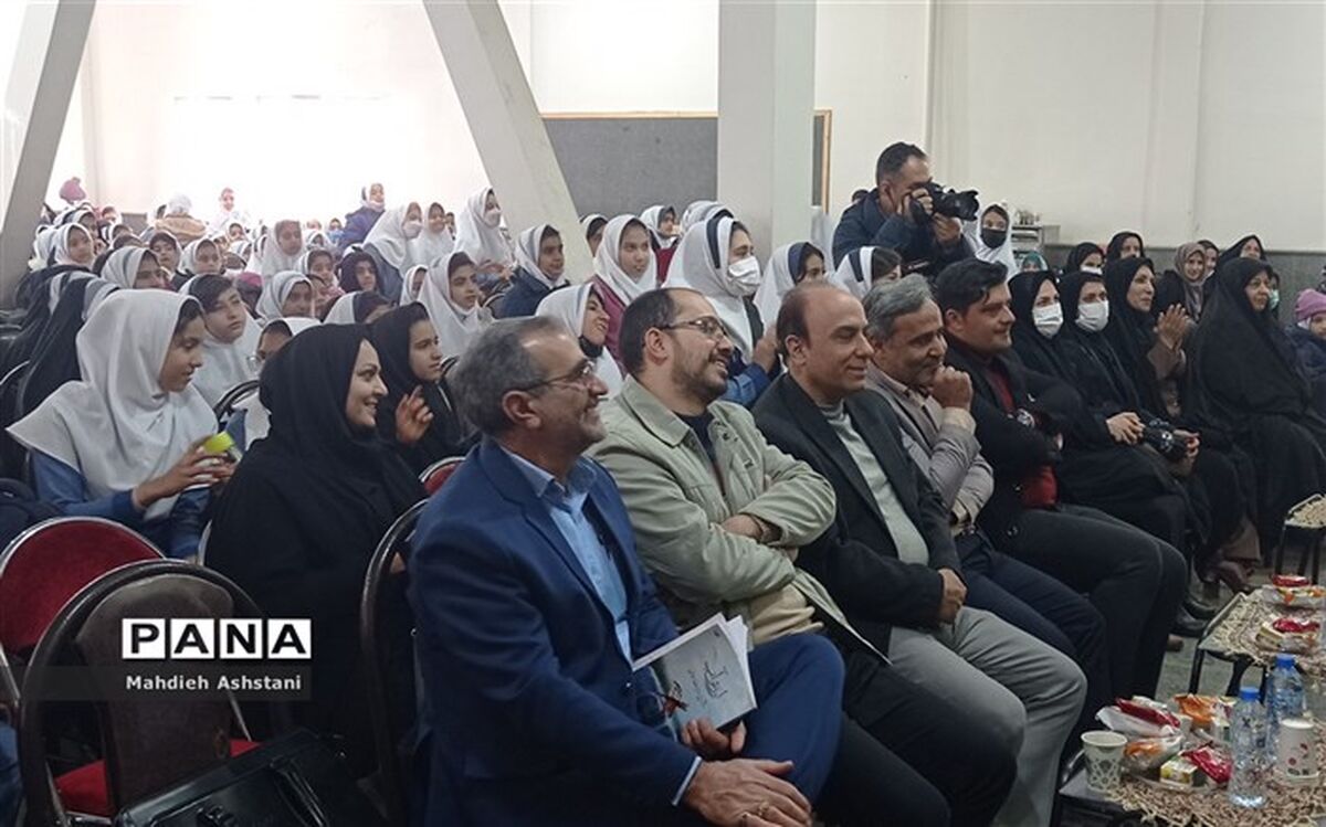 جشنواره حامیان آب ویژه دختران امروز و مادران فردا در نایین برگزار شد