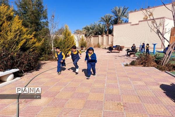 گردش فرهنگی ورزشی دانش‌آموزان مدرسه شهید دهستانی بافق