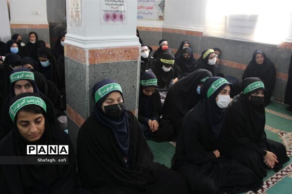 تجلیل از مادر شهید در دبیرستان دخترانه شاهد امیدیه