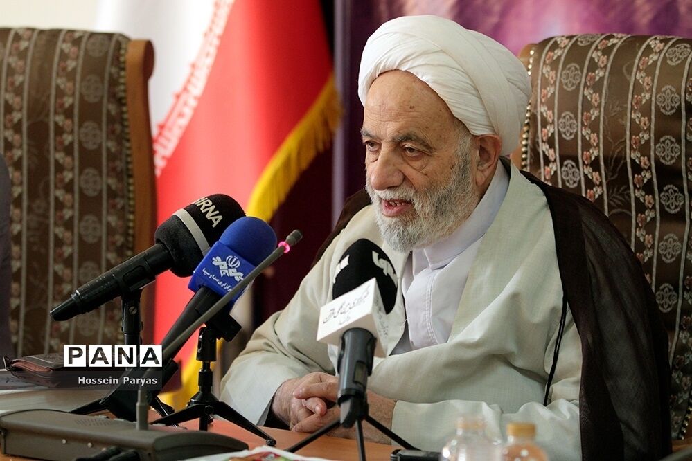 نشست خبری بیست‌ونهمین اجلاس سراسری نماز