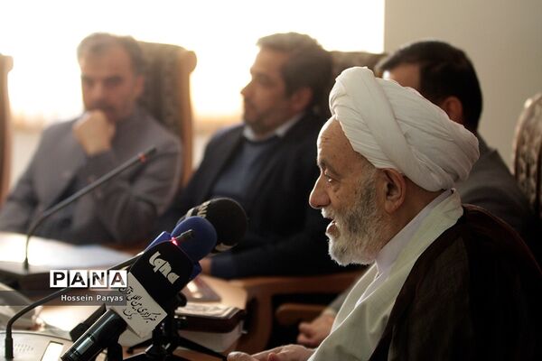 نشست خبری بیست‌ونهمین اجلاس سراسری نماز