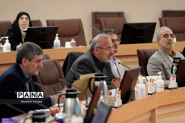 نشست فوق‌العاده استانداران سراسر کشور