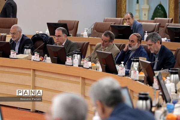 نشست فوق‌العاده استانداران سراسر کشور