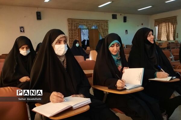نشست هماهنگی  برنامه‌های «فجر علوی» در دماوند