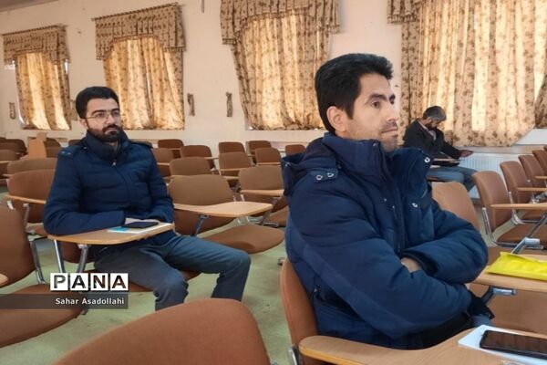 نشست هماهنگی  برنامه‌های «فجر علوی» در دماوند