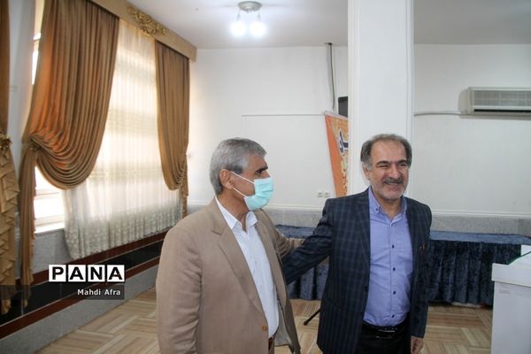 برگزاری آیین رونمایی از کتاب «کار خیر» معرفی ده خیر مدرسه‌ساز بهبهانی