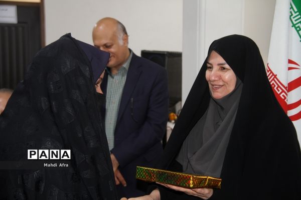 برگزاری آیین رونمایی از کتاب «کار خیر» معرفی ده خیر مدرسه‌ساز بهبهانی