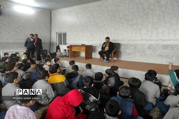 برگزاری جشن آغاز ماه مبارک رجب و میلاد امام محمدباقر(ع) در دبستان پاسدارن یزد