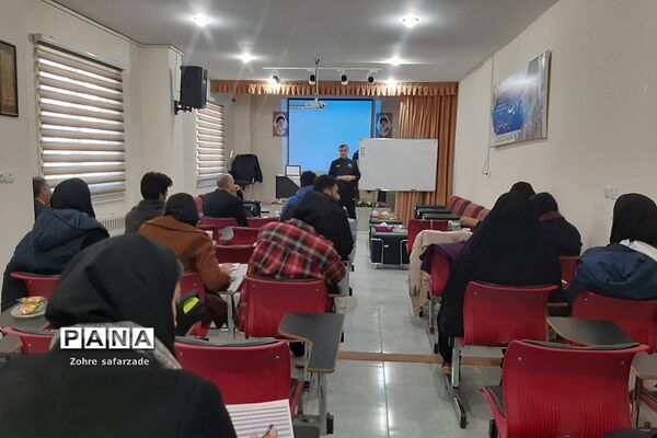 کارگاه دانش‌افزایی فوتسال در آموزش و پرورش رودهن
