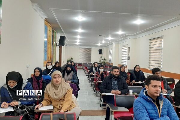کارگاه دانش‌افزایی فوتسال در آموزش و پرورش رودهن