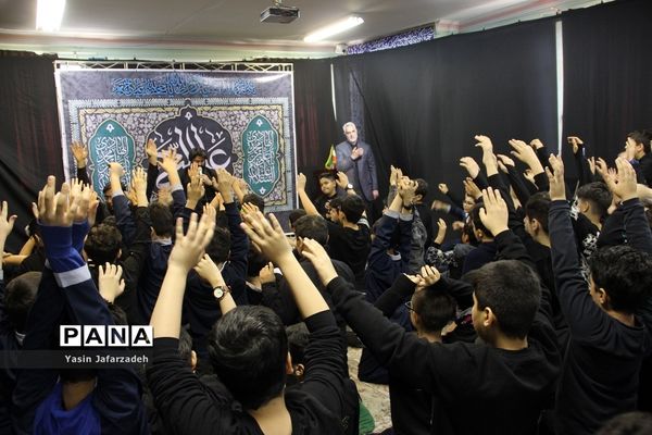 مراسم اقامه عزای دانش‌آموزان آموزشگاه 15خرداد اسلامشهر