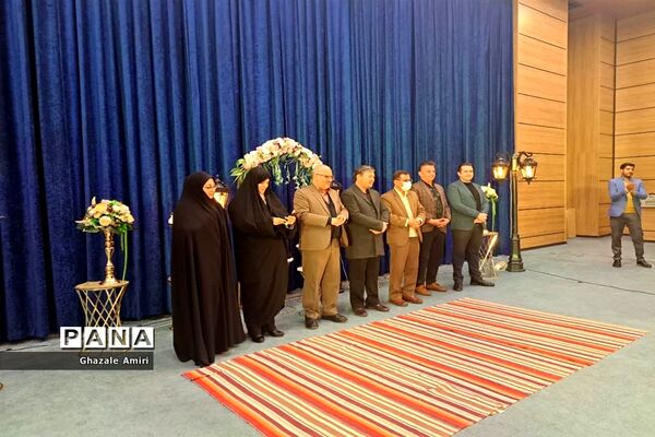 مراسم تجلیل از دانش‌آموزان برتر فرهنگی و هنری در ناحیه ۴ شیراز