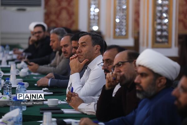 نشست هم‌اندیشی‌ معاونان پرورشی و فرهنگی، روسای ادارات قرآن، عترت و نماز و مدیران سازمان دانش‌آموزی-2