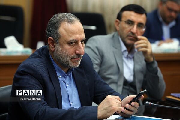 نشست هم‌اندیشی‌ معاونان پرورشی و فرهنگی، روسای ادارات قرآن، عترت و نماز و مدیران سازمان دانش‌آموزی-2