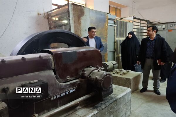 بازدید مدیران هنرستان‌ها از هنرستان ماندگار و نمونه دولتی طالقانی